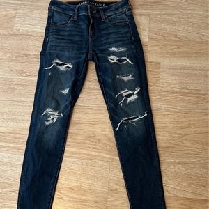 dark wash american eagle skinny jean